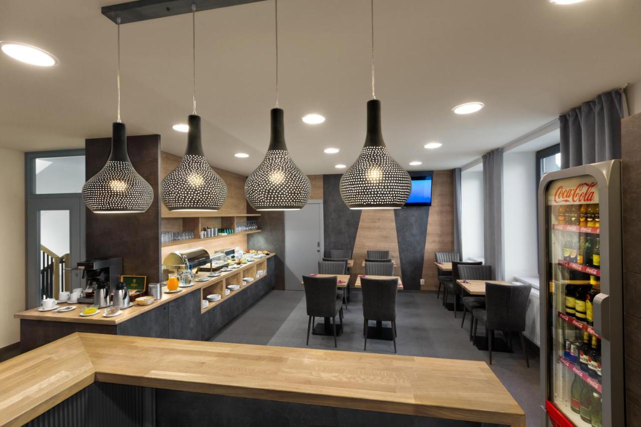Ala Hotel Bystrice nad Pernstejnem Luaran gambar