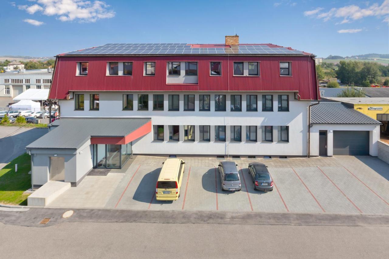 Ala Hotel Bystrice nad Pernstejnem Luaran gambar