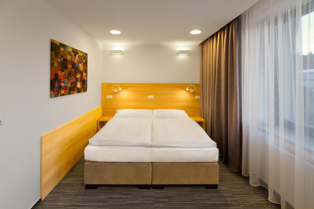 Ala Hotel Bystrice nad Pernstejnem Luaran gambar